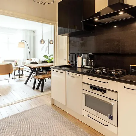 Unique & Scandinavian - Sauna, Center, Metro Appartamento *